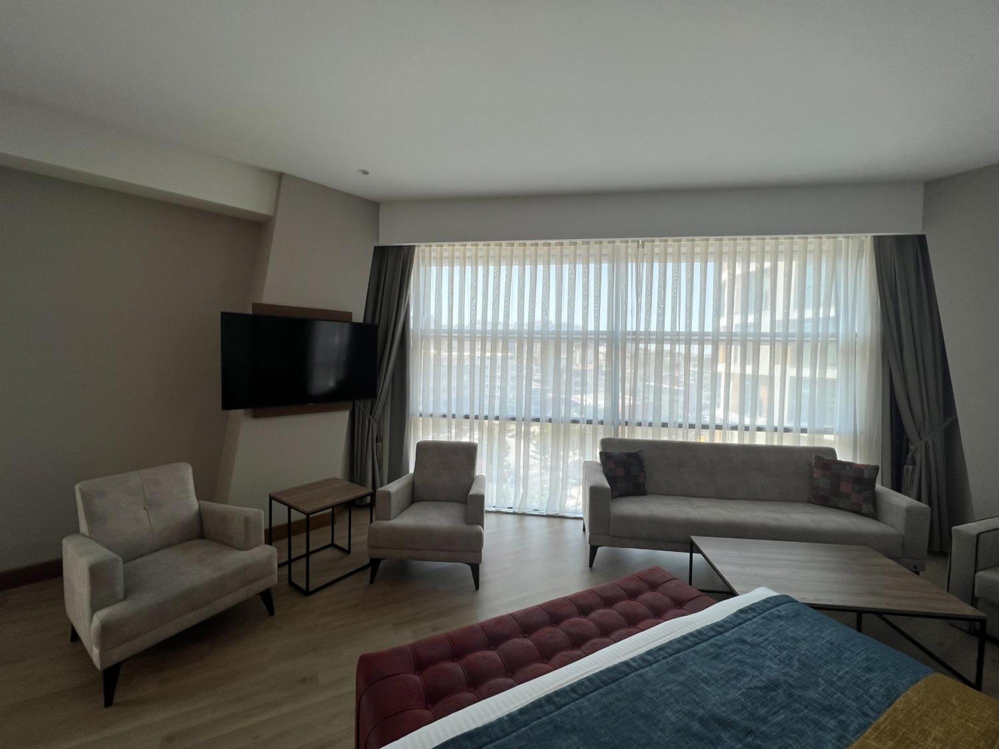 Cher Hotel & Spa Taksim Istanbul Exterior photo A room at the hotel