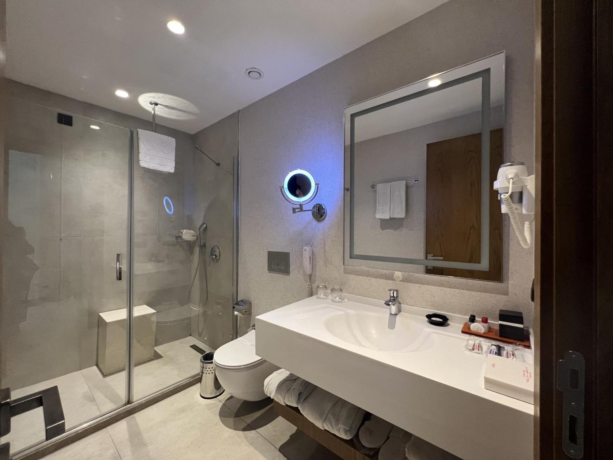 Cher Hotel & Spa Taksim Istanbul Exterior photo Bathroom of a Deluxe Room